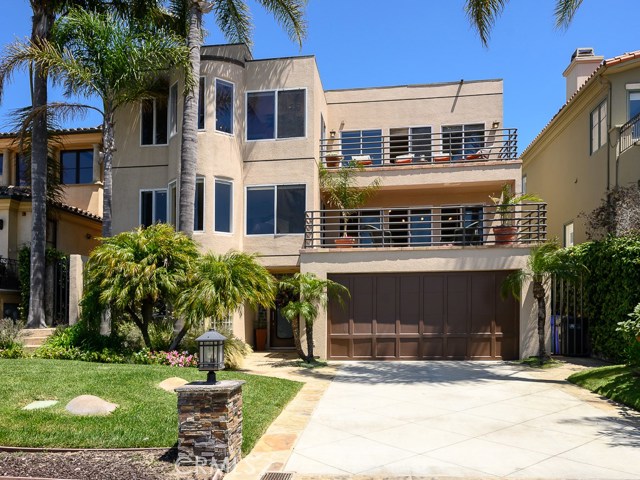 204 Poinsettia Avenue, Manhattan Beach, California 90266, 4 Bedrooms Bedrooms, ,3 BathroomsBathrooms,Residential,Sold,Poinsettia,SB20091825