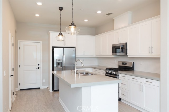 Front Image Thumbnail for CROC25277756