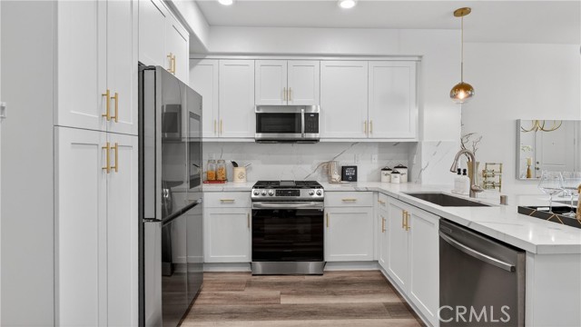 Image 6 of 19 For 2741 Inez