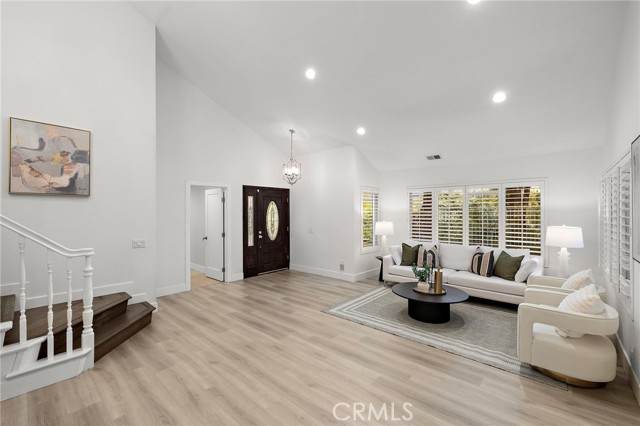 Detail Gallery Image 5 of 50 For 973 Ichabod Way, Walnut,  CA 91789 - 4 Beds | 4 Baths