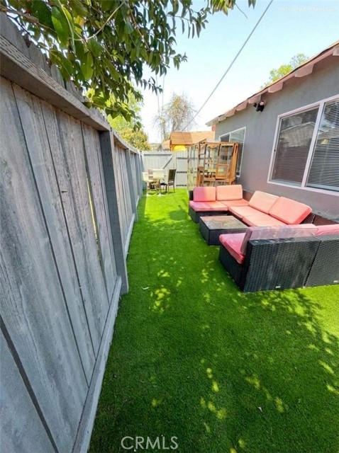 Detail Gallery Image 5 of 35 For 12610 Martha St #2,  Valley Village,  CA 91607 - 1 Beds | 1 Baths