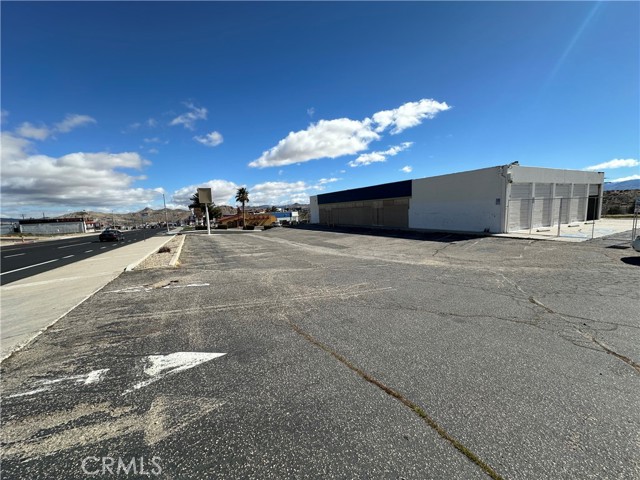 15095 7th Street, Victorville, California 92395, ,Commercial Sale,For Sale,15095 7th Street,CRIV24044327