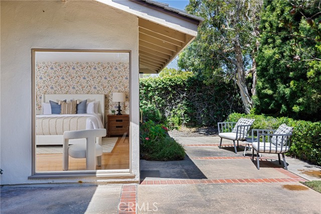 Detail Gallery Image 22 of 35 For 3620 Catamaran Dr, Corona Del Mar,  CA 92625 - 4 Beds | 2/1 Baths