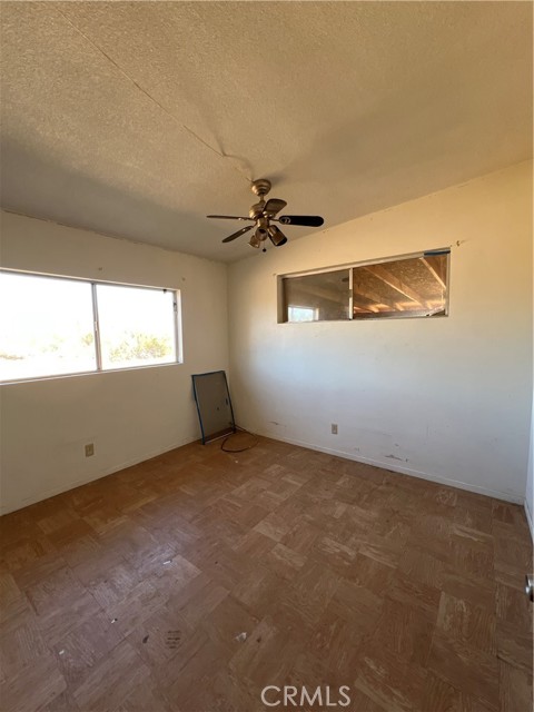 Detail Gallery Image 13 of 14 For 3413 Goleta, Yucca Valley,  CA 92284 - 3 Beds | 1 Baths