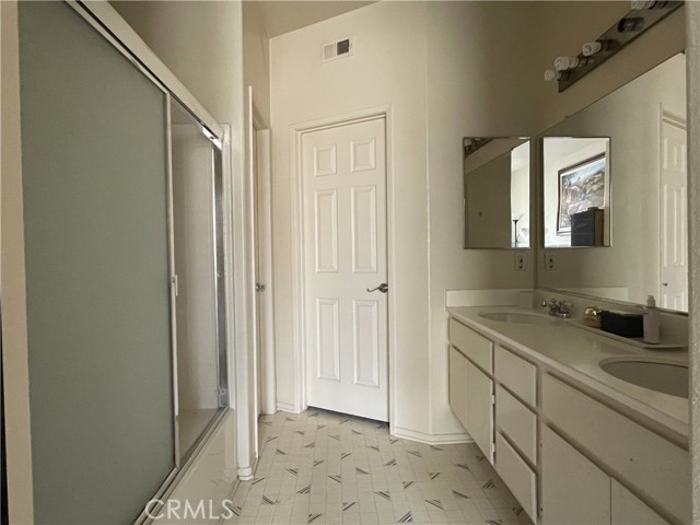 Detail Gallery Image 5 of 12 For 7750 E Portofino Ave, Anaheim Hills,  CA 92808 - 2 Beds | 2/1 Baths