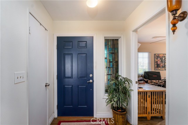 Detail Gallery Image 6 of 39 For 16800 Hidden Creek Dr, Victorville,  CA 92395 - 3 Beds | 2 Baths