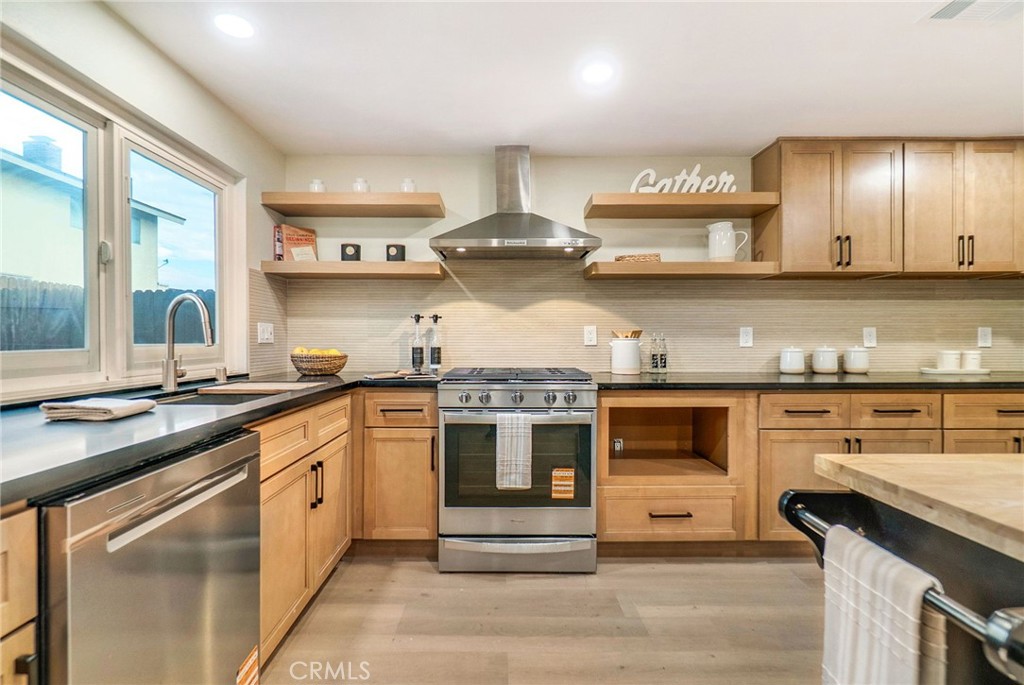 MLS #OC25260184 image #47