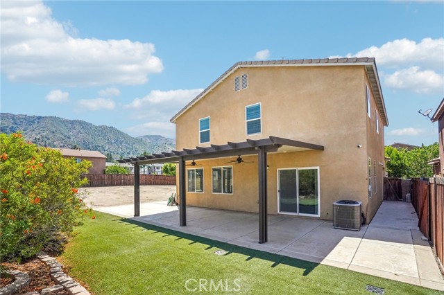 30012 Cottage Lane, Lake Elsinore CA: https://media.crmls.org/medias/69afa6e7-6e36-43e4-a8ca-d295657fddb5.jpg