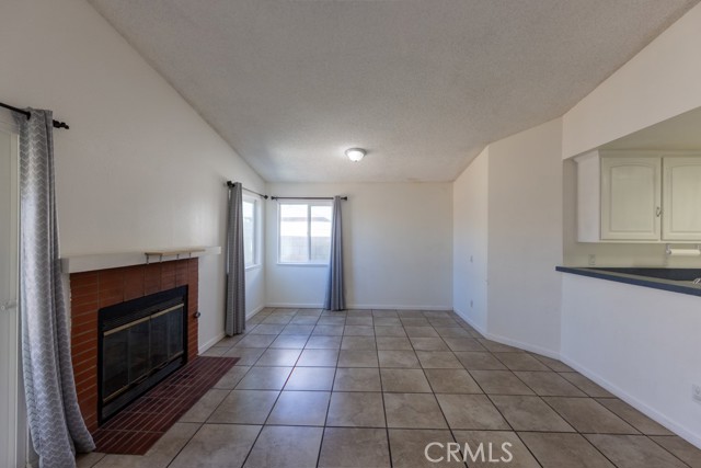Detail Gallery Image 7 of 15 For 37719 Nantucket Dr, Palmdale,  CA 93550 - 3 Beds | 2 Baths