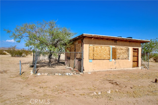 Detail Gallery Image 6 of 45 For 62105 Moon Dr, Joshua Tree,  CA 92252 - 1 Beds | 2 Baths