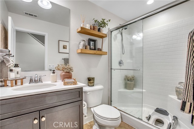 15730 Moonflower Avenue, Chino CA: https://media.crmls.org/medias/69b14bef-a100-4ac3-82b2-9669d3cae543.jpg