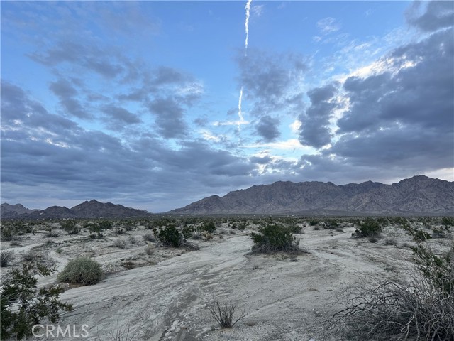 Detail Gallery Image 6 of 13 For 0 New Ironage Rd, Twentynine Palms,  CA 92277 - – Beds | – Baths