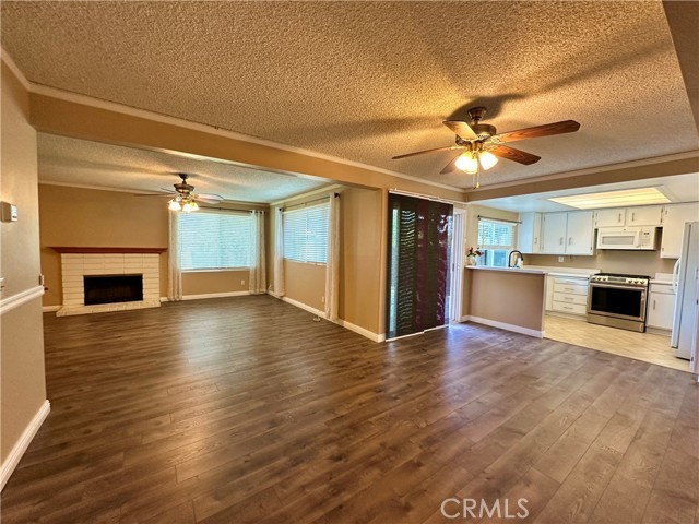 Detail Gallery Image 23 of 52 For 416 E Thornton Ave, Hemet,  CA 92543 - 2 Beds | 2 Baths