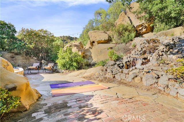 Detail Gallery Image 26 of 33 For 110 Box Canyon, Canoga Park,  CA 91304 - 3 Beds | 2/1 Baths