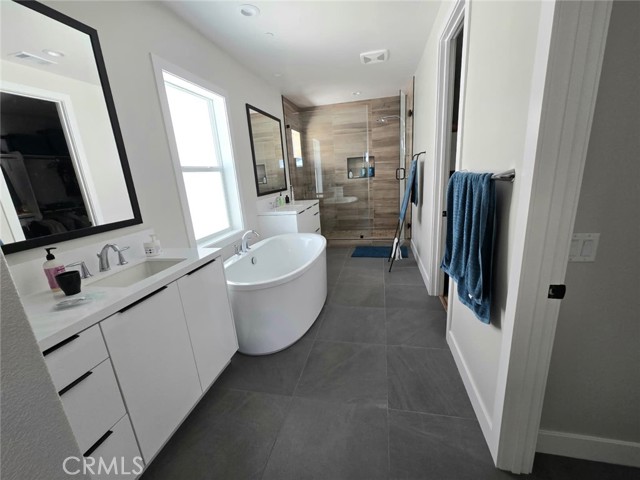 Detail Gallery Image 20 of 48 For 171 Bear Leaf Dr, Lake Forest,  CA 92630 - 5 Beds | 5 Baths