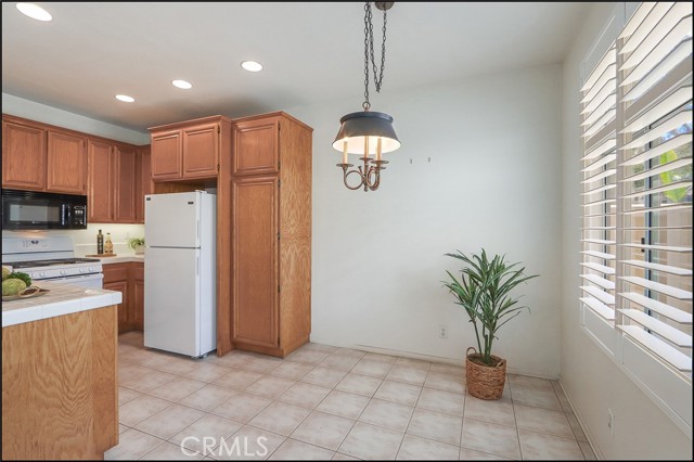 99 Mayfair, Aliso Viejo CA: https://media.crmls.org/medias/69b342f6-abff-4508-ad45-2e40f14126d9.jpg