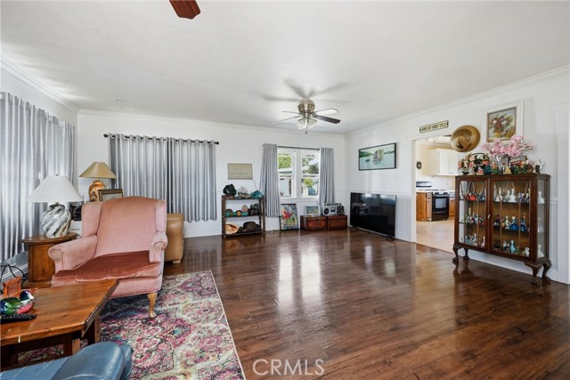 Detail Gallery Image 3 of 27 For 3440 Beach, Nice,  CA 95464 - 2 Beds | 1 Baths