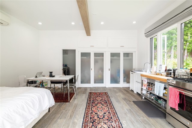 Detail Gallery Image 30 of 39 For 1949 N Catalina Street, –,  CA 90027 - 6 Beds | 5 Baths