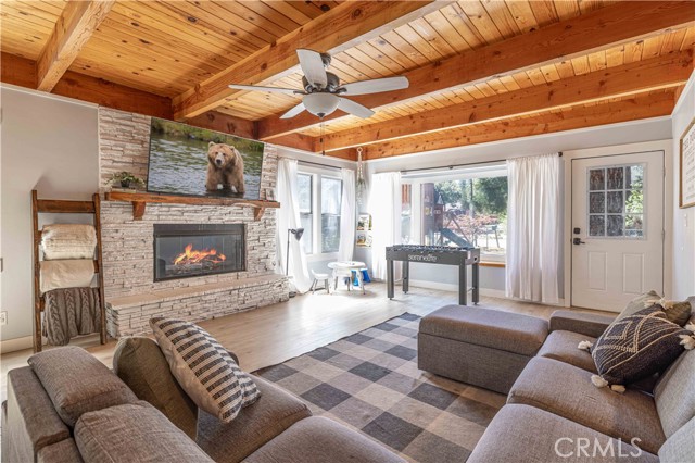 Detail Gallery Image 1 of 38 For 645 Elysian Bld, Big Bear City,  CA 92314 - 3 Beds | 2/1 Baths