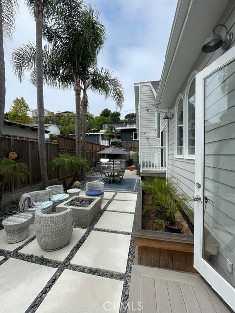 530 24th Street, Hermosa Beach CA: https://media.crmls.org/medias/69b69e62-a09d-437c-974b-f1e15f17dfa6.jpg