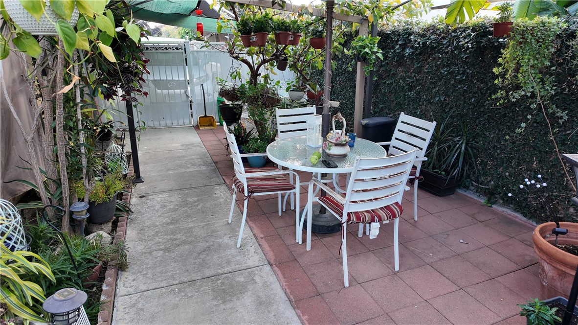 69B6A3C2 Ef6E 4E14 B261 5D584F42B945 735 E Hanks Street, Azusa, Ca 91702 &Lt;Span Style='BackgroundColor:transparent;Padding:0Px;'&Gt; &Lt;Small&Gt; &Lt;I&Gt; &Lt;/I&Gt; &Lt;/Small&Gt;&Lt;/Span&Gt;