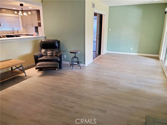 Detail Gallery Image 4 of 20 For 3016 Mineral Wells, Simi Valley,  CA 93063 - 4 Beds | 2 Baths