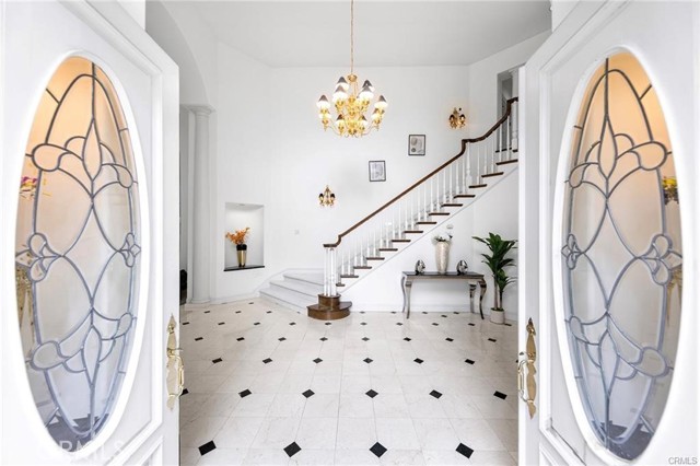 Detail Gallery Image 9 of 73 For 779 Coral Tree, Upland,  CA 91784 - 6 Beds | 5/2 Baths