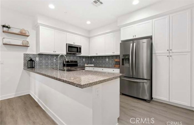 Detail Gallery Image 8 of 8 For 154 Hass Ln, La Habra,  CA 90631 - 2 Beds | 3 Baths