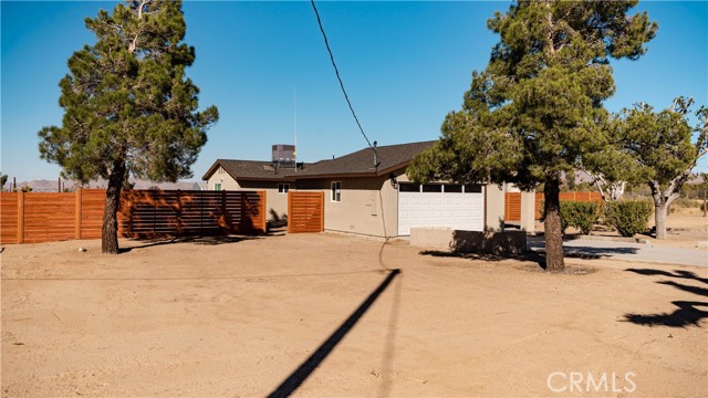 Detail Gallery Image 3 of 15 For 23560 Tussing Ranch Rd, Apple Valley,  CA 92308 - 3 Beds | 2 Baths