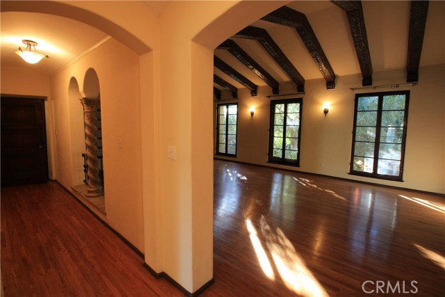 Detail Gallery Image 21 of 37 For 244 S Orange Grove Bld #203,  Pasadena,  CA 91105 - 2 Beds | 2/1 Baths