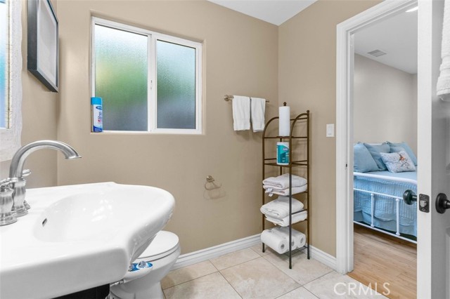 Detail Gallery Image 16 of 28 For 16577 16579 Knollwood, Granada Hills,  CA 91344 - 2 Beds | 2 Baths