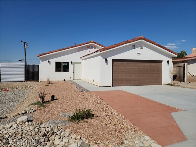 Detail Gallery Image 1 of 14 For 13325 Hermano Way, Desert Hot Springs,  CA 92240 - 4 Beds | 2 Baths