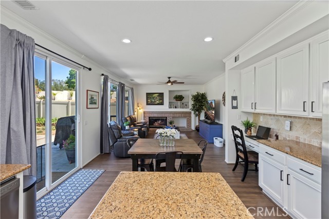 Detail Gallery Image 17 of 42 For 42276 Camino Merano, Temecula,  CA 92592 - 5 Beds | 3 Baths