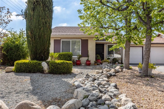 Detail Gallery Image 1 of 30 For 15 Lori Way, Banning,  CA 92220 - 2 Beds | 1 Baths