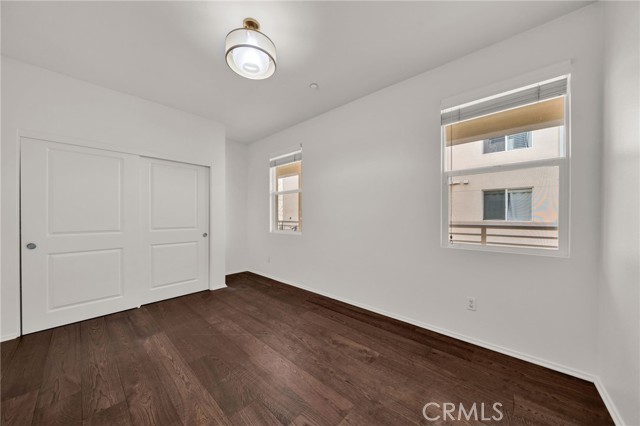 Detail Gallery Image 7 of 75 For 5450 Strand #202,  Hawthorne,  CA 90250 - 2 Beds | 2 Baths