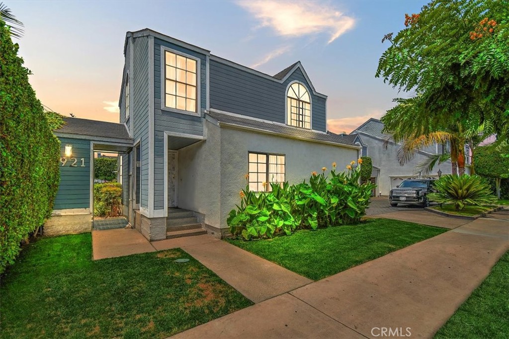 5921 Templeton Street #F