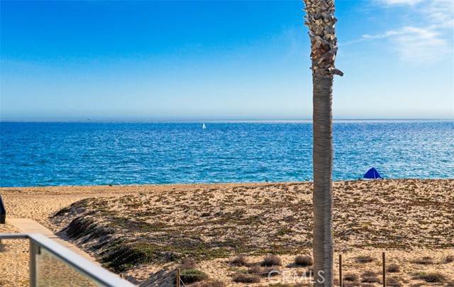 1703 E Ocean Boulevard, Newport Beach CA: https://media.crmls.org/medias/69beb3f5-48d5-44e8-a23c-80a8318af7f2.jpg