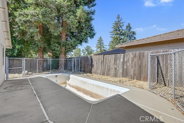 2440 Northfield Court, Yuba City CA: https://media.crmls.org/medias/69c00098-cbcd-4681-a62e-e6aea9718760.jpg
