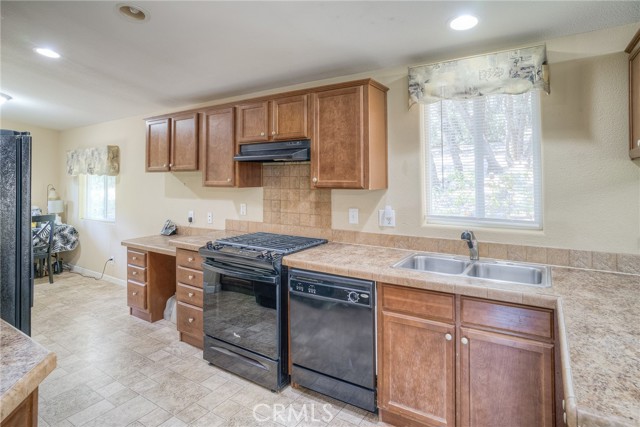 Detail Gallery Image 16 of 38 For 73 Elsa Ln, Oroville,  CA 95966 - 3 Beds | 2 Baths
