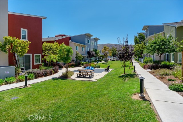 Detail Gallery Image 39 of 40 For 949 Humbert Avenue, San Luis Obispo,  CA 93401 - 3 Beds | 2/1 Baths