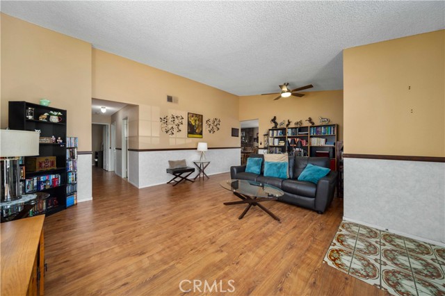43743 Frieda Court, Lancaster CA: https://media.crmls.org/medias/69c2183c-72f0-405e-a974-64c199b350ba.jpg