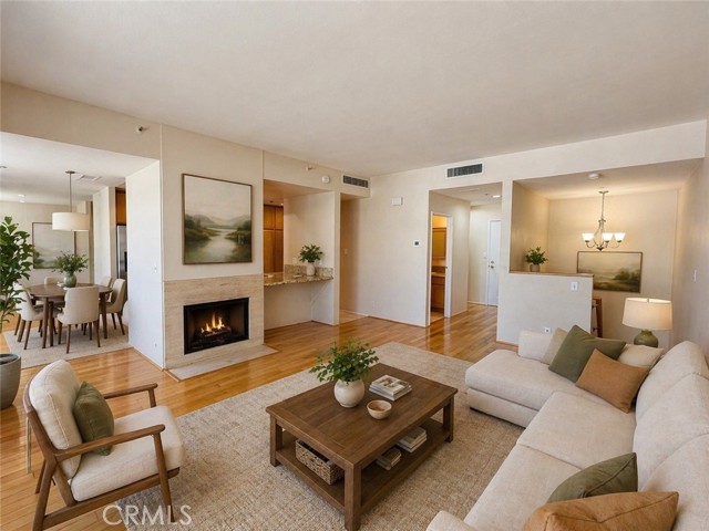 Front Image Thumbnail for CROC26079517