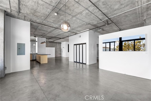 Detail Gallery Image 22 of 41 For 835 Locust Ave #322,  Long Beach,  CA 90813 - 1 Beds | 1 Baths