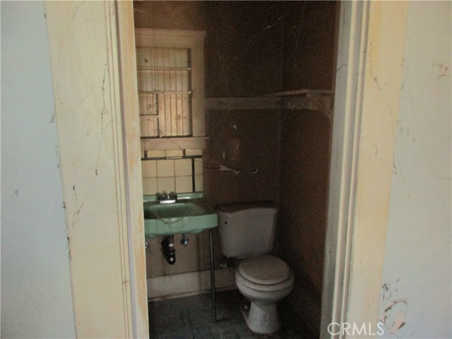 Detail Gallery Image 16 of 16 For 4120 W 147th St, Lawndale,  CA 90260 - – Beds | – Baths