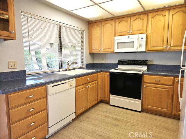 Detail Gallery Image 5 of 33 For 3219 via Carrizo #B,  Laguna Woods,  CA 92637 - 3 Beds | 2 Baths