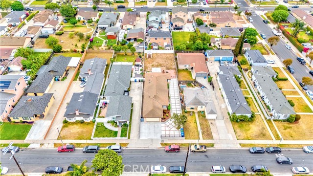 1442 W 220th St., Torrance CA: https://media.crmls.org/medias/69c642af-2bd3-475d-ba19-e1f29566398e.jpg