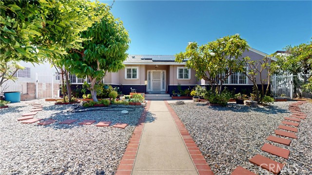Detail Gallery Image 1 of 49 For 9551 Arleta Ave, Arleta,  CA 91331 - 5 Beds | 4 Baths