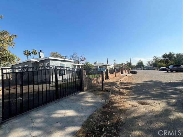 25170 Elmo Drive, San Bernardino, California 92404, 2 Bedrooms Bedrooms, ,1 BathroomBathrooms,Residential,For Sale,25170 Elmo Drive,CRDW24216002