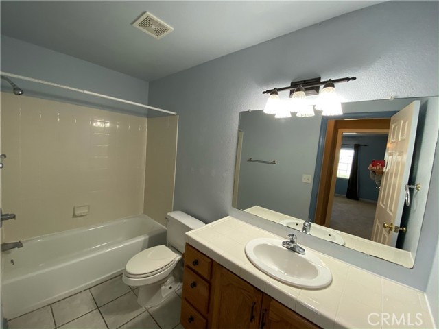 Detail Gallery Image 9 of 13 For 114 Third Street, Orland,  CA 95963 - 3 Beds | 2 Baths