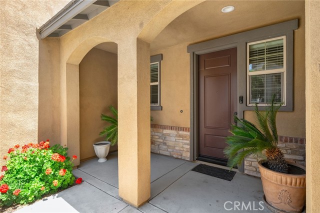 Detail Gallery Image 2 of 41 For 3170 E Painted Crescent St, Ontario,  CA 91762 - 4 Beds | 3 Baths